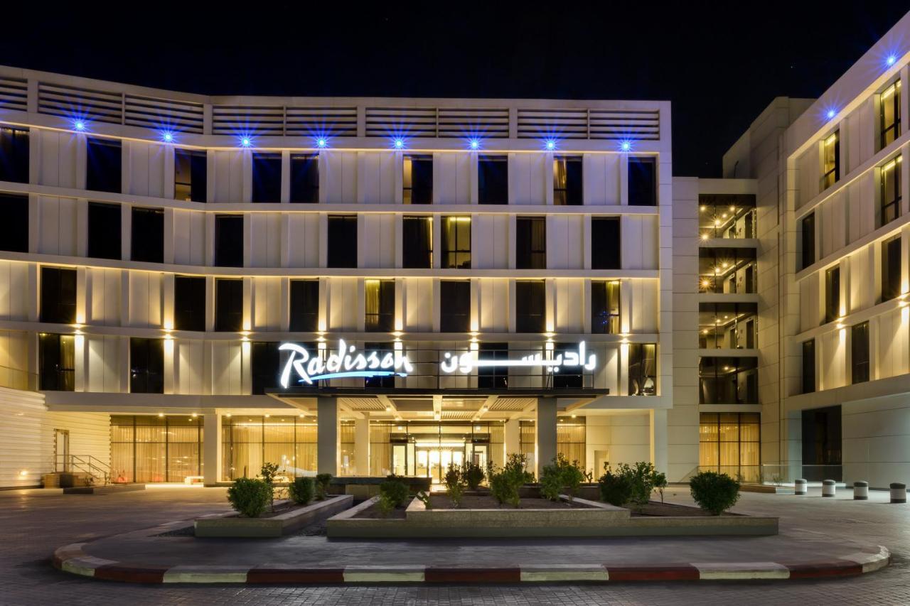 Radisson Hotel & Apartments Dammam Industrial City Eksteriør billede
