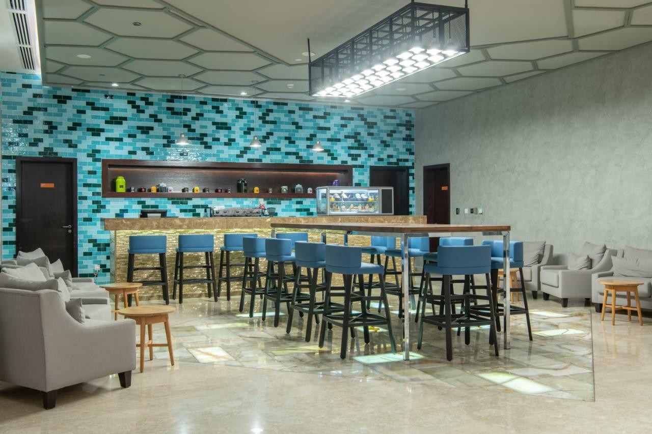 Radisson Hotel & Apartments Dammam Industrial City Eksteriør billede