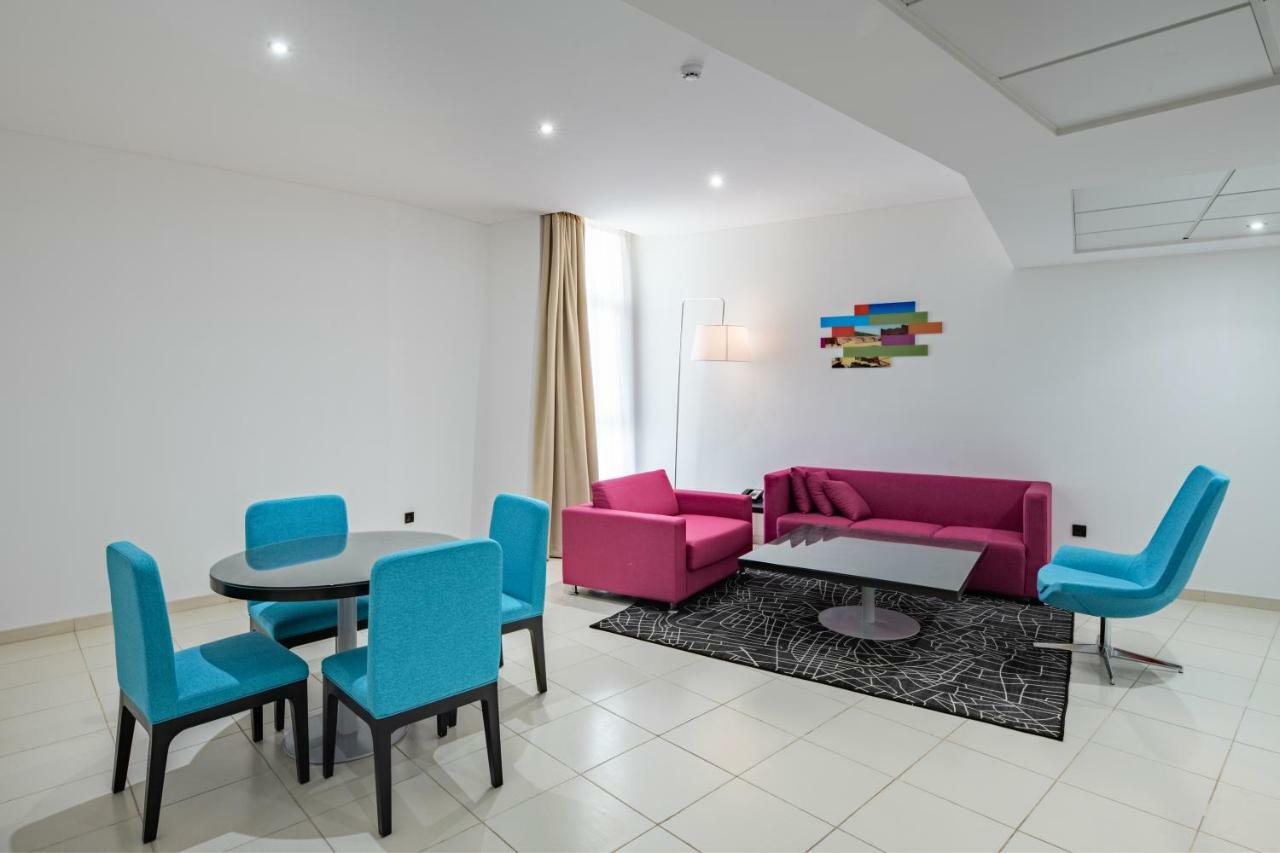 Radisson Hotel & Apartments Dammam Industrial City Eksteriør billede