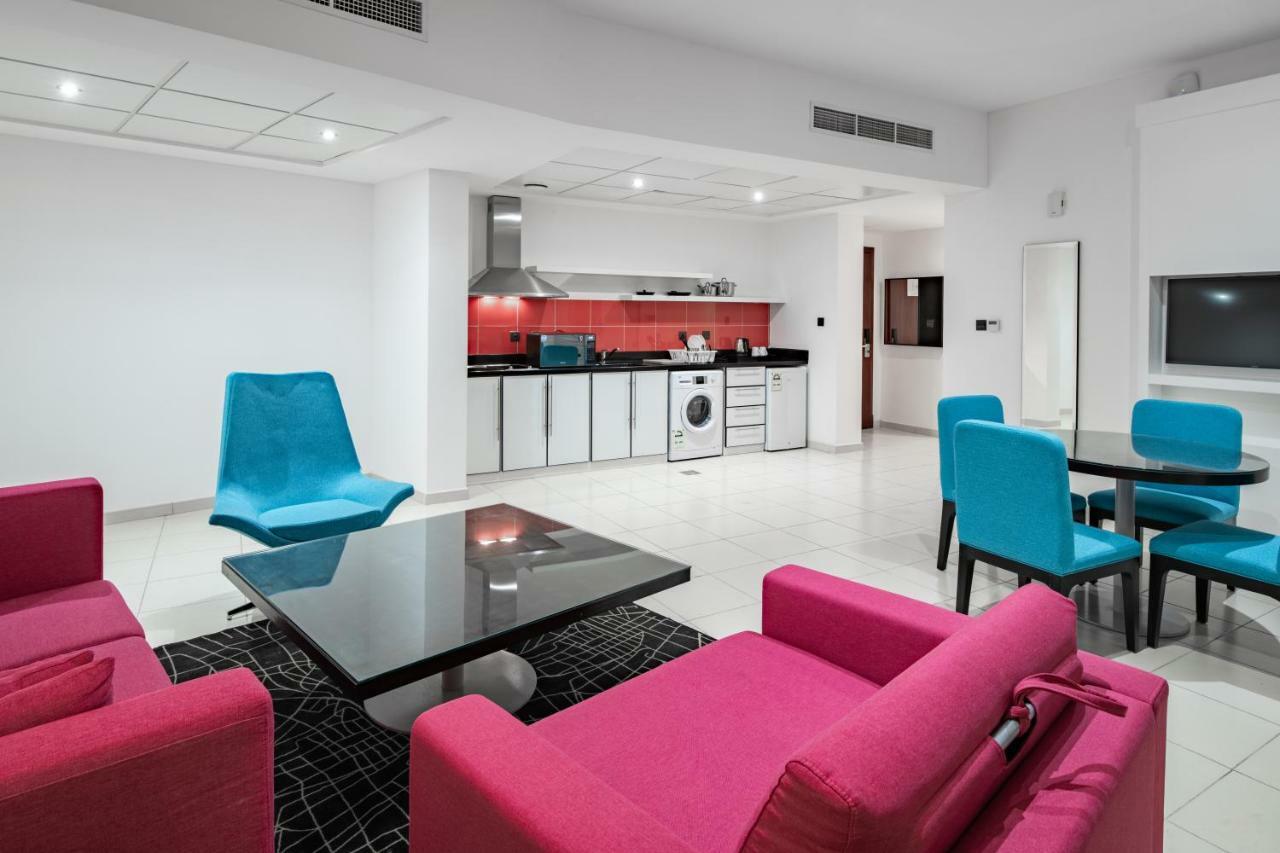 Radisson Hotel & Apartments Dammam Industrial City Eksteriør billede